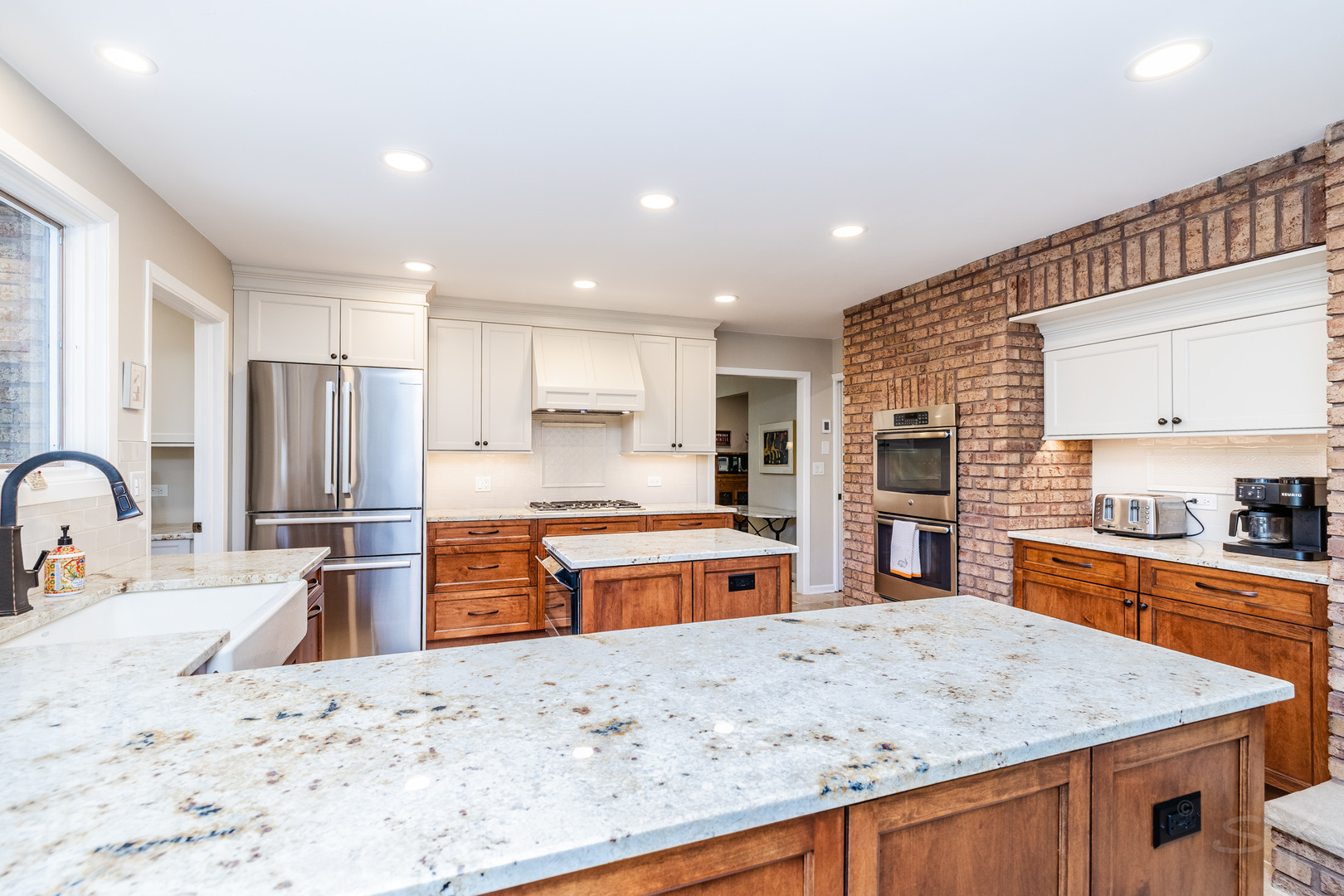 Homes for sale in Wood Dale, IL | 140 Janis Ct, Wood Dale, IL 60191 | MLS# 12664245