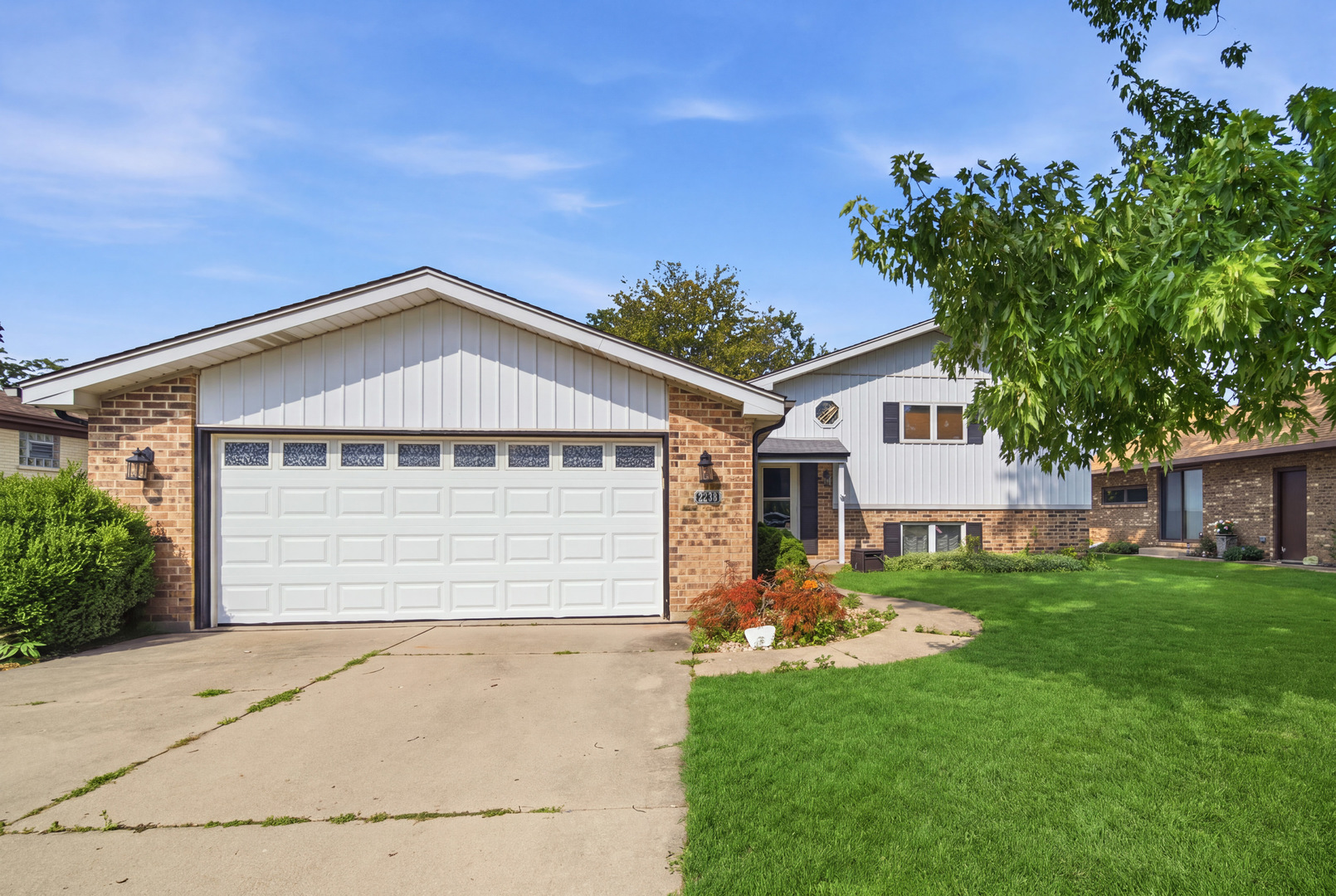 2nd image of 2238 Elmira Ave, Des Plaines, IL 60018 | MLS# 12664265
