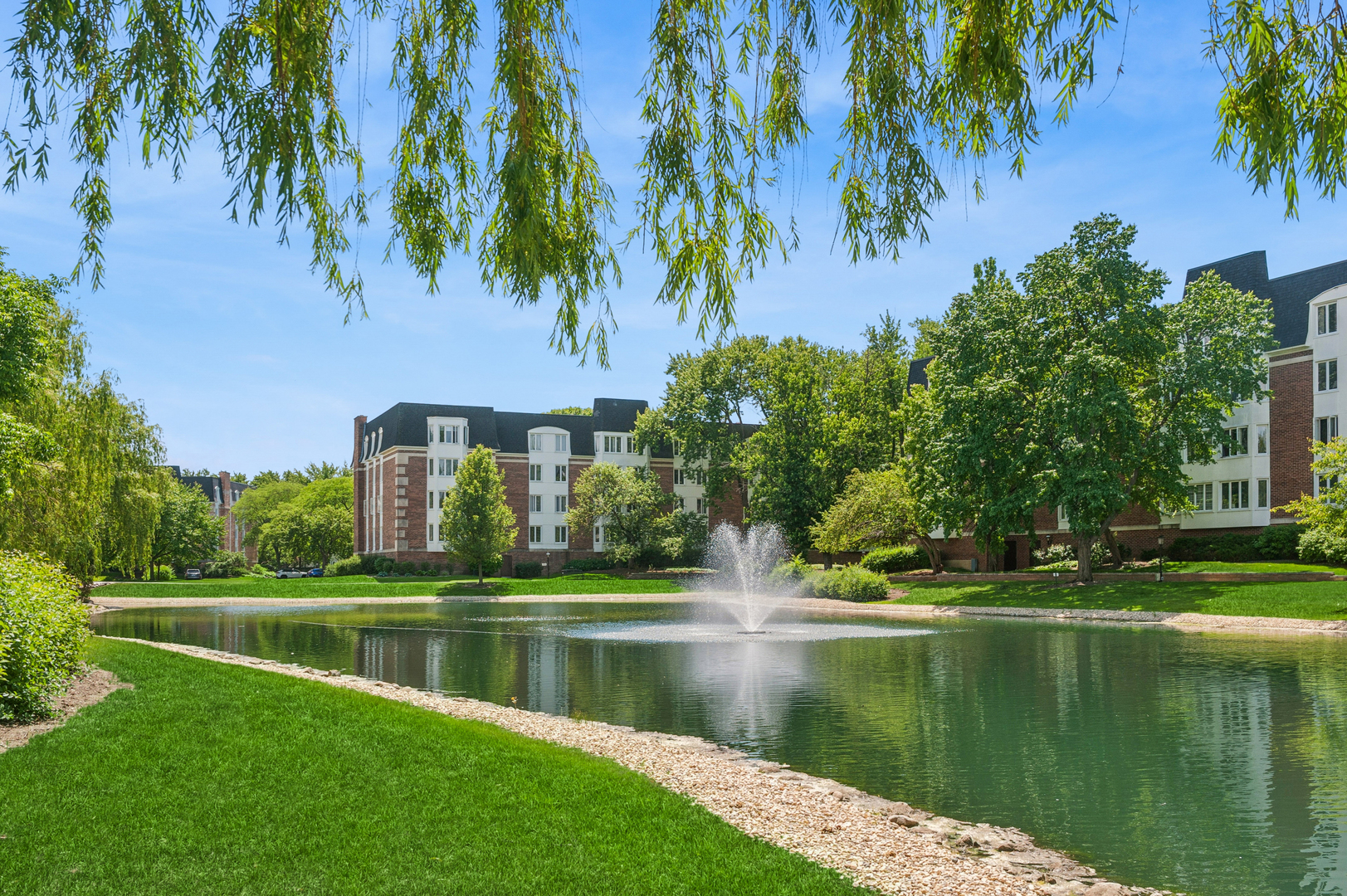 Homes for sale in Buffalo Grove, IL | 150 Lake Blvd #112, Buffalo Grove, IL 60089 | MLS# 12664291