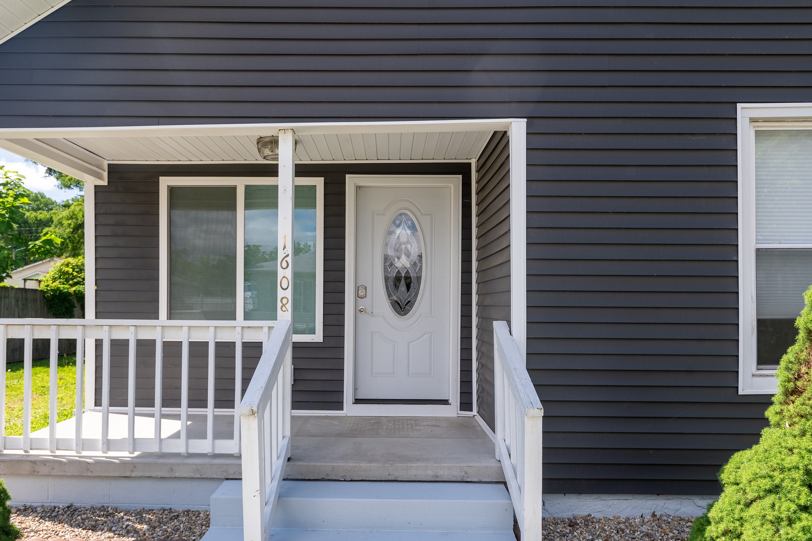 Homes for sale in Herrin, IL | 1608 W Adams St, Herrin, IL 62948 | MLS# 12664362