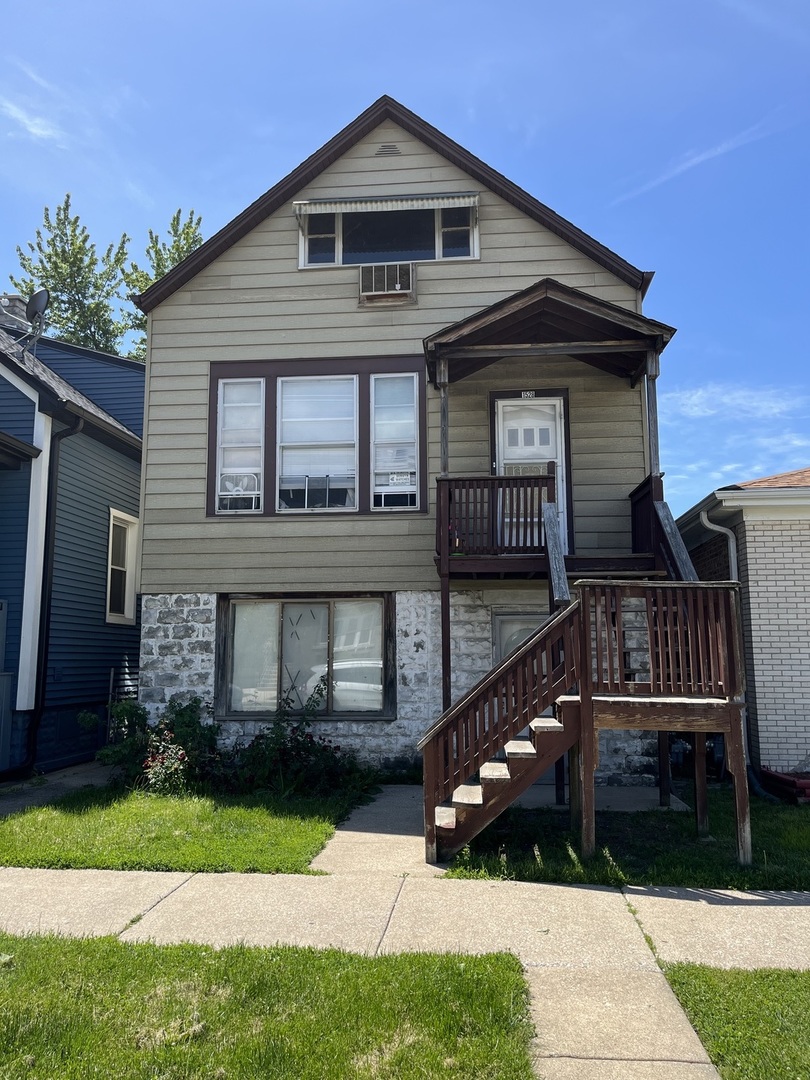 Homes for sale in Berwyn, IL | 1528 Euclid Ave, Berwyn, IL 60402 | MLS# 12664364
