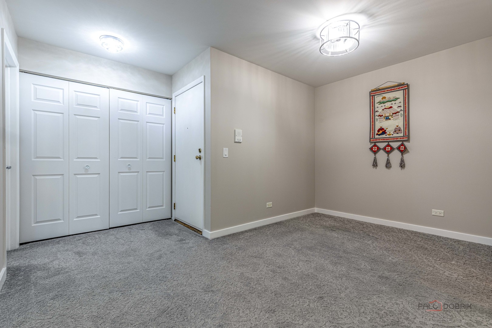 5th image of 369 Southbury Ct, Schaumburg, IL 60193