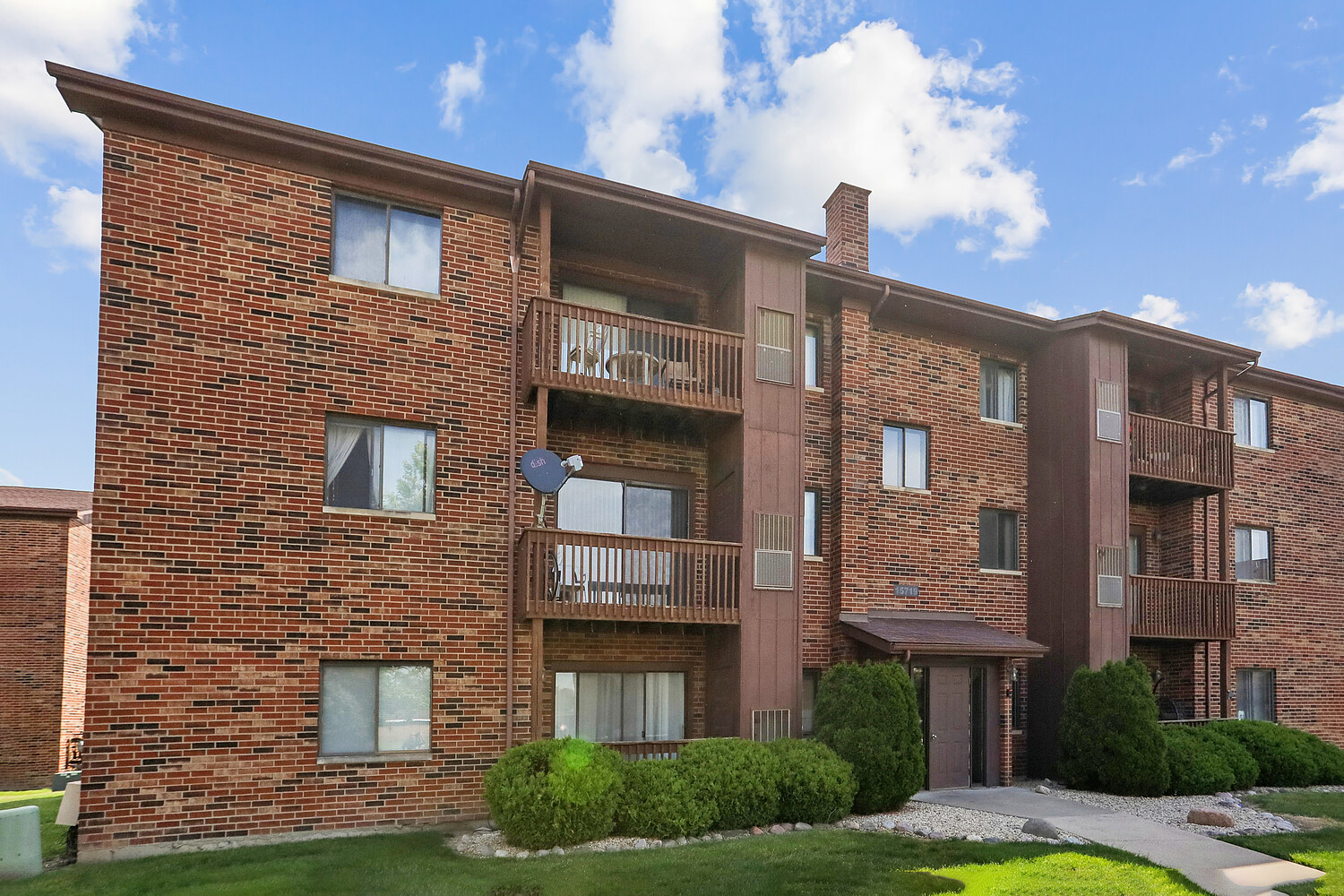Homes for sale in Oak Forest, IL | 15719 Peggy Ln #7, Oak Forest, IL 60452 | MLS# 12664512