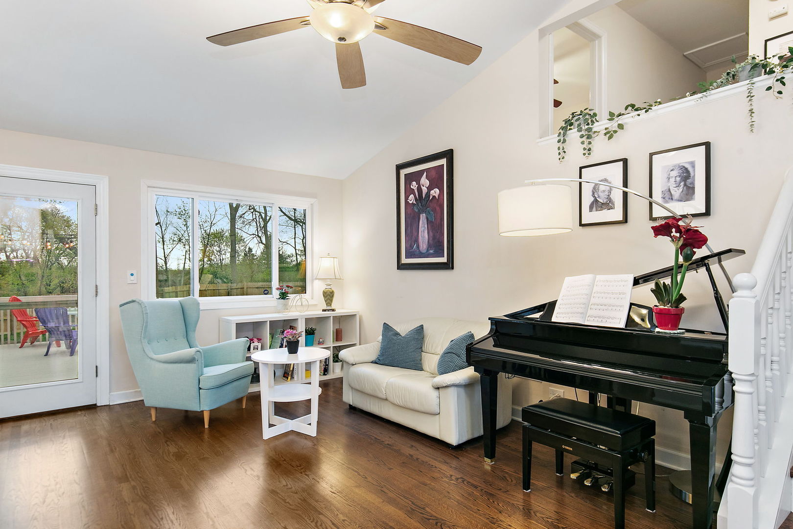 Homes for sale in Gurnee, IL | 4931 Carriage Dr, Gurnee, IL 60031 | MLS# 12664590