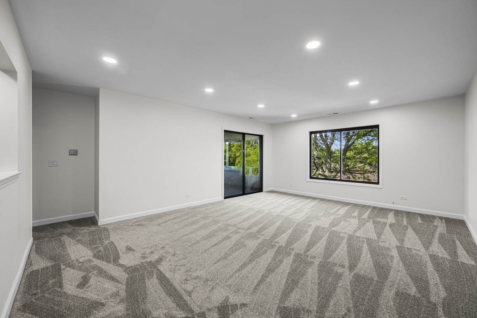 Homes for sale in Palatine, IL | 1365 N Sterling Ave #211C, Palatine, IL 60067 | MLS# 12664599