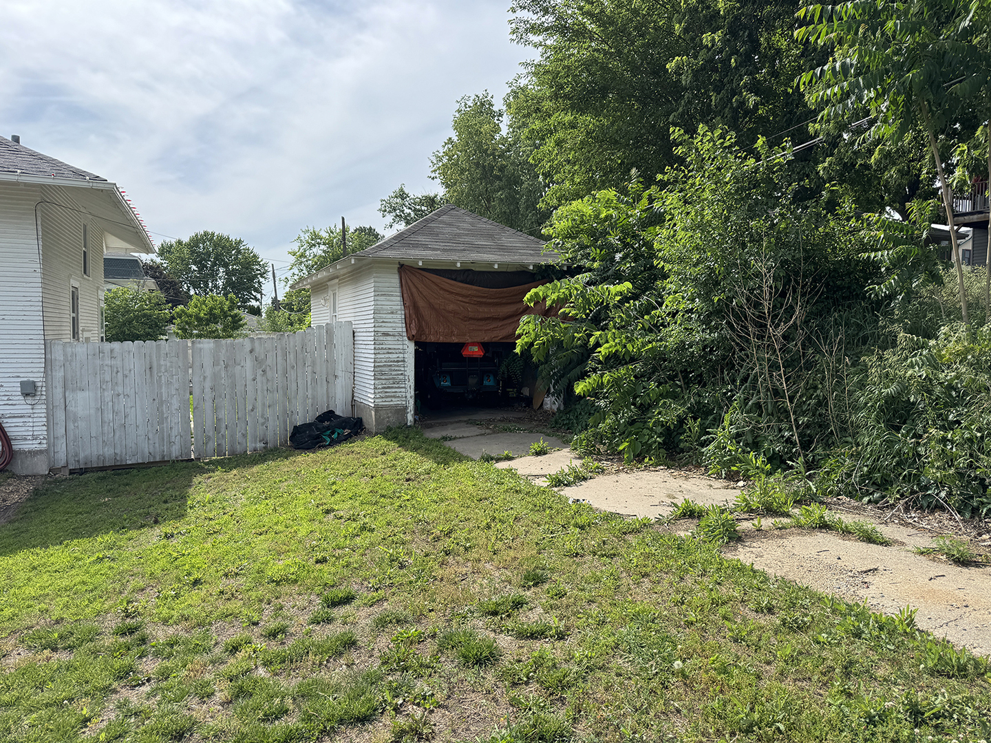 Homes for sale in Fulton, IL | 829 11Th Ave, Fulton, IL 61252 | MLS# 12664662