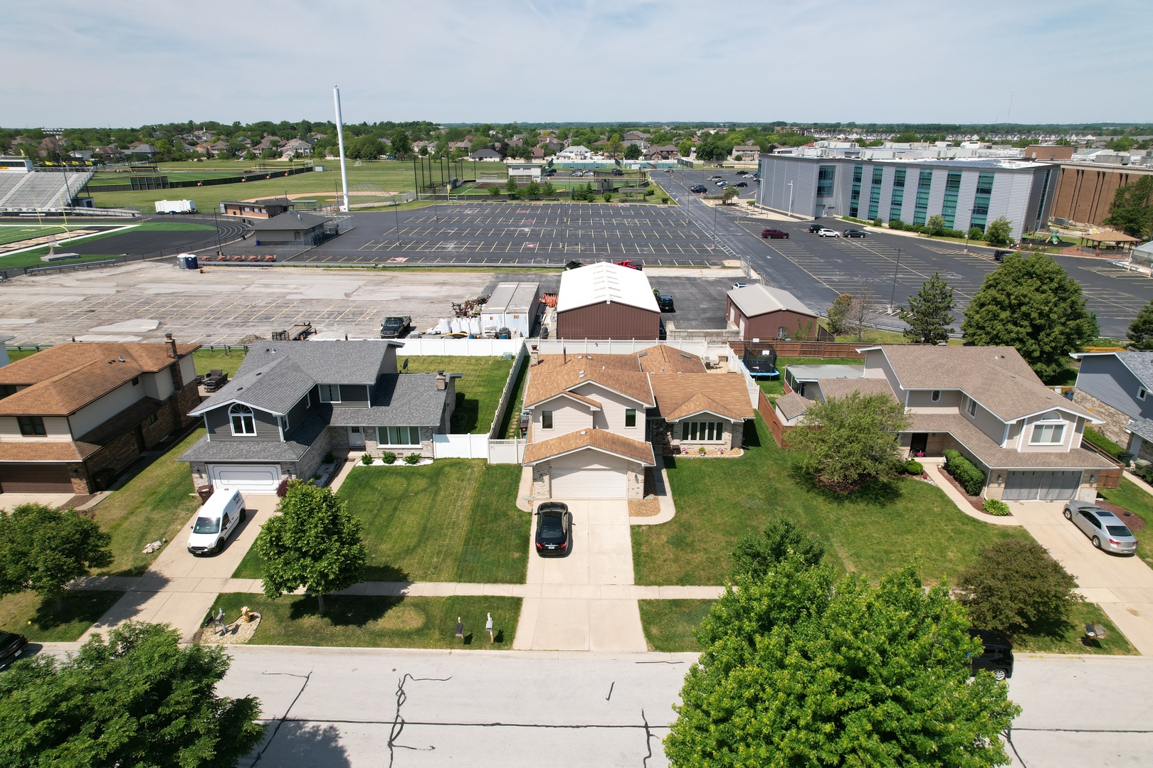 3rd image of 17218 Shetland Dr, Tinley Park, IL 60487 | MLS# 12664695