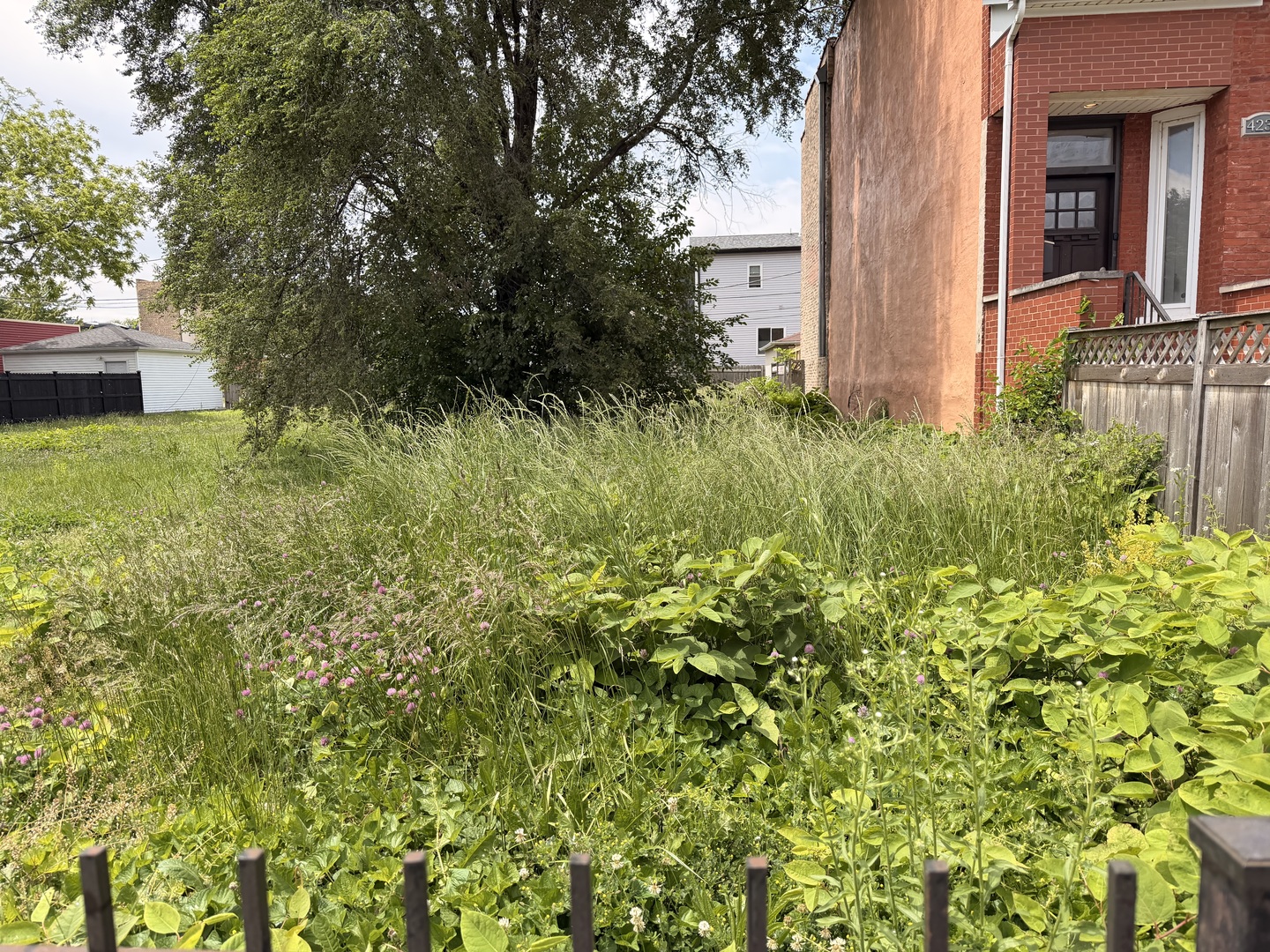 Homes for sale in Chicago, IL | 4240 S Saint Lawrence Ave, Chicago, IL 60653 | MLS# 12664835