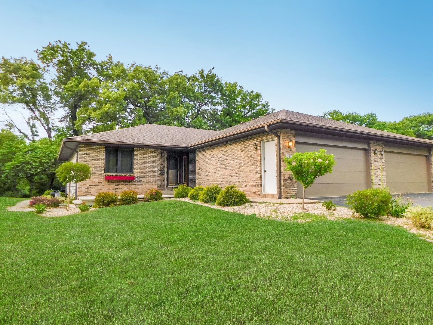 Homes for sale in Rockton, IL | 527 Trading Post Trl #2, Rockton, IL 61072 | MLS# 12664939