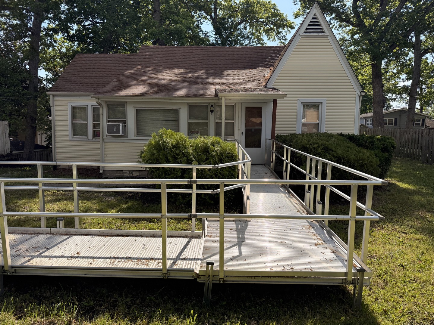 Homes for sale in Mc Henry, IL | 2816 Magellan Dr, Mc Henry, IL 60051 | MLS# 12665004