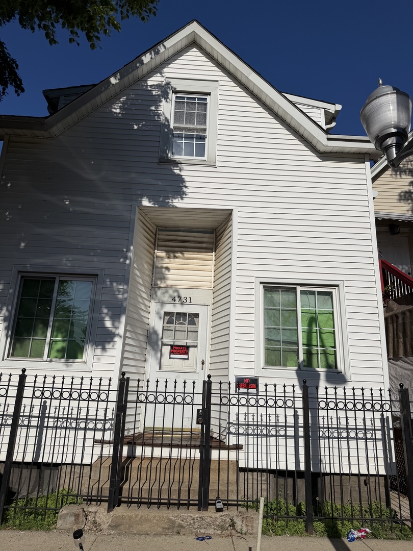Homes for sale in Chicago, IL | 4731 S Ada St, Chicago, IL 60609 | MLS# 12665010