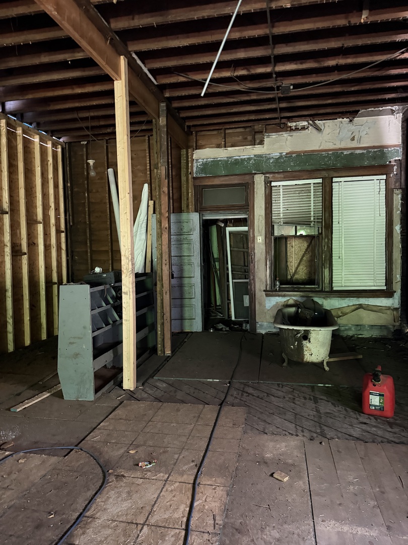 Homes for sale in Chicago, IL | 4731 S Ada St, Chicago, IL 60609 | MLS# 12665010