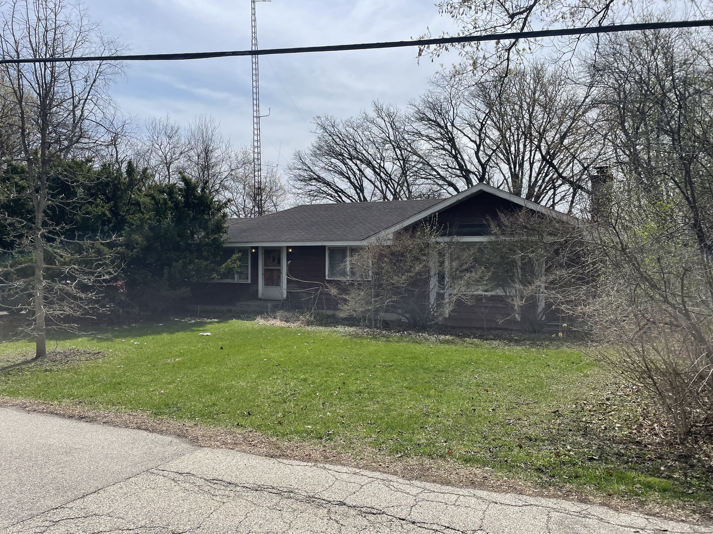 Homes for sale in Crystal Lake, IL | 1613 South St, Crystal Lake, IL 60014 | MLS# 12665028