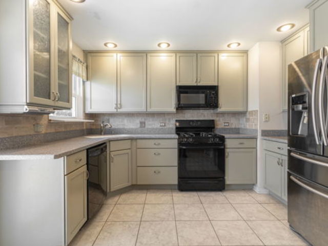 Homes for sale in Plainfield, IL | 2502 Paradise Cir, Plainfield, IL 60586 | MLS# 12665080