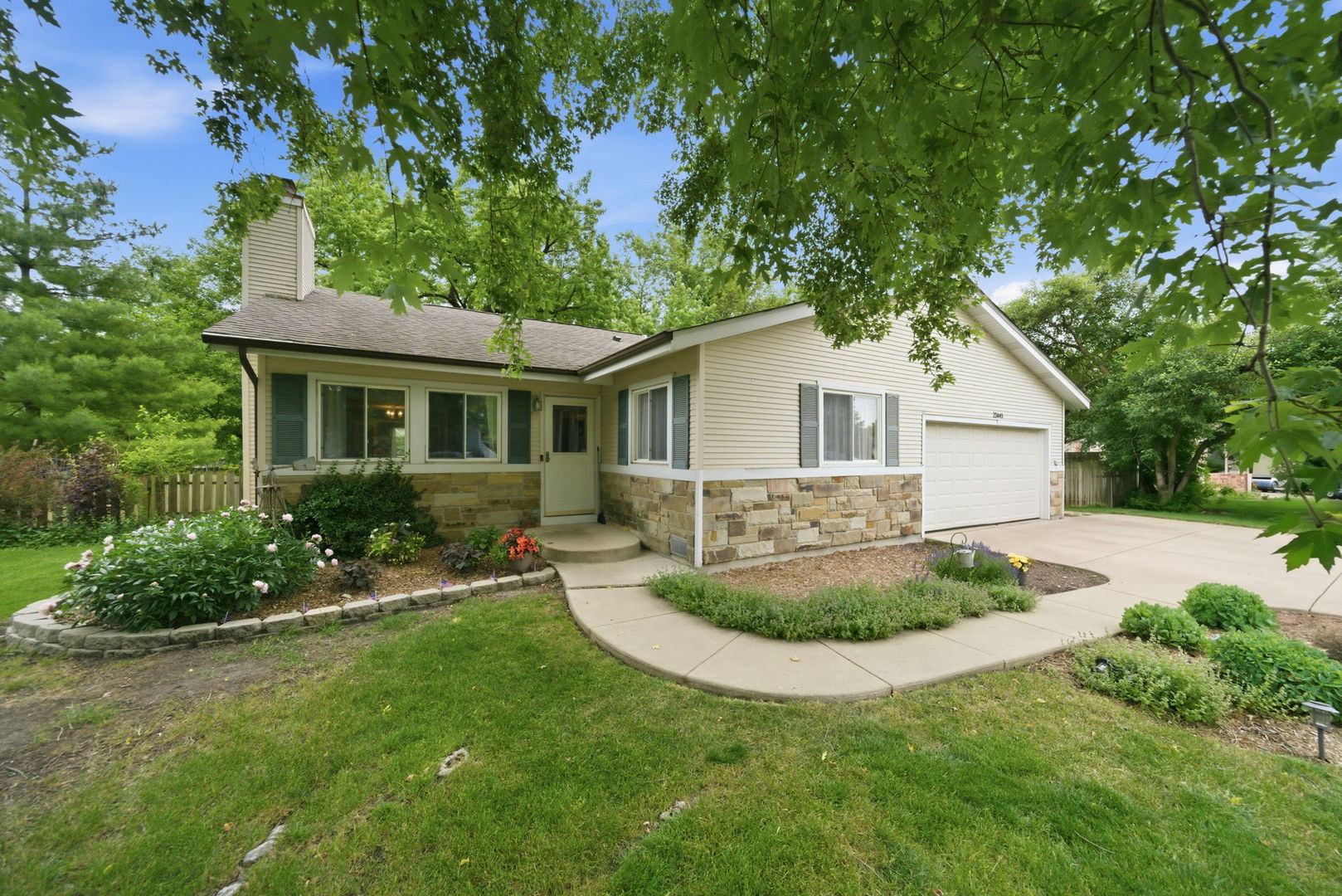 Homes for sale in Warrenville, IL | 2s445 Sanchez Dr, Warrenville, IL 60555 | MLS# 12665162