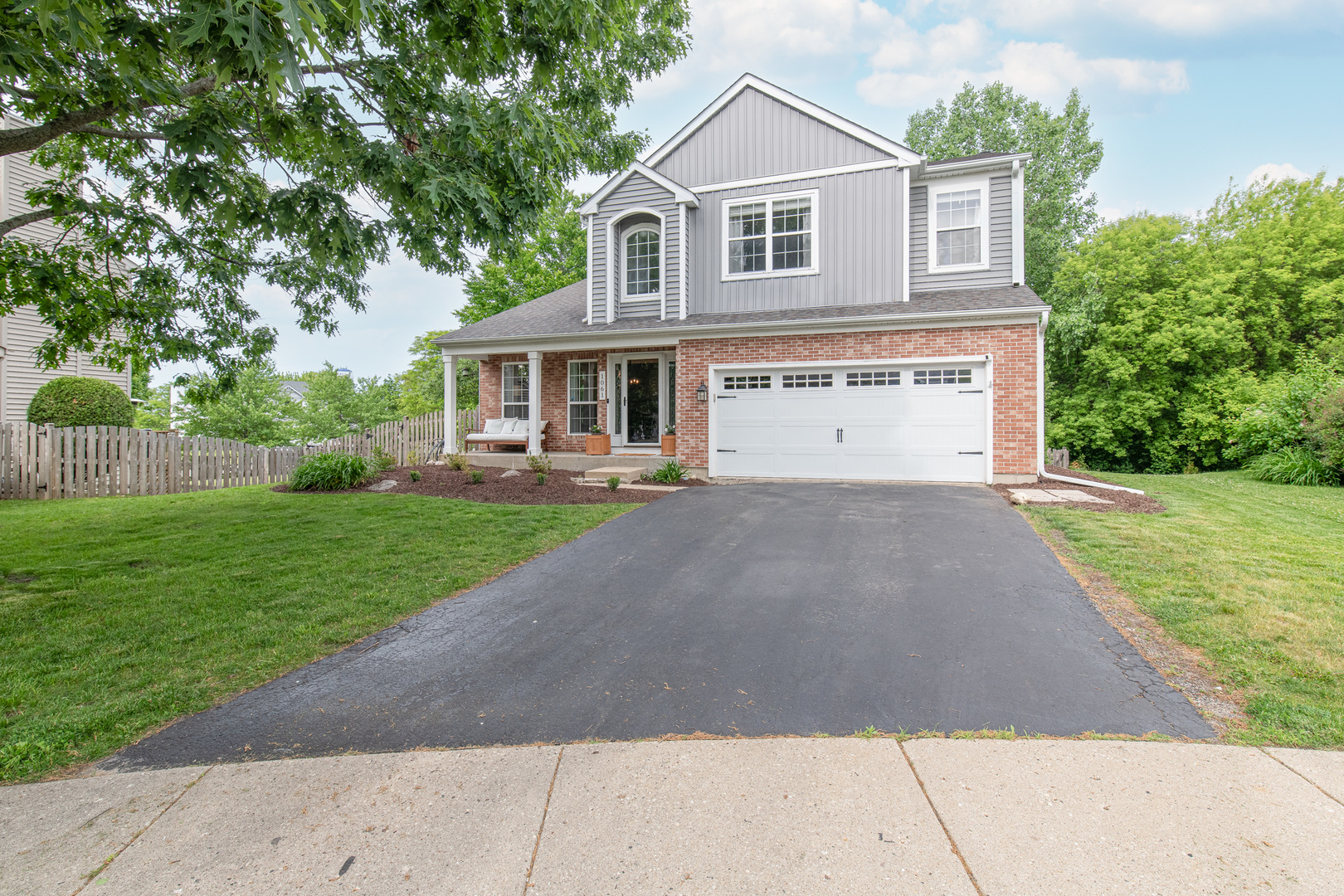 Homes for sale in Lake Villa, IL | 1061 Painted Lake Ct, Lake Villa, IL 60046 | MLS# 12665205