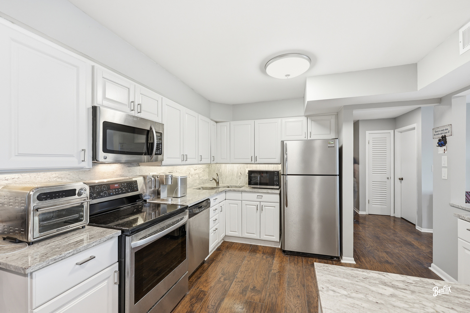 Homes for sale in Northbrook, IL | 925 Spring Hill Dr #212, Northbrook, IL 60062 | MLS# 12665240
