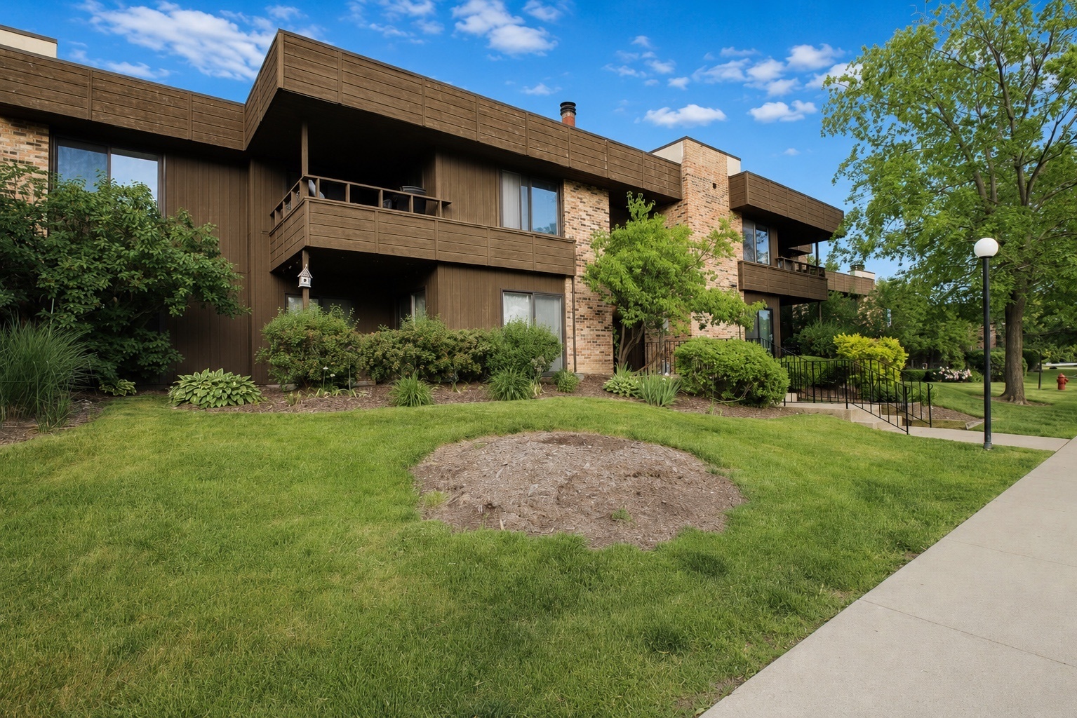 Homes for sale in Palatine, IL | 1365 N Sterling Ave #105B, Palatine, IL 60067 | MLS# 12665299