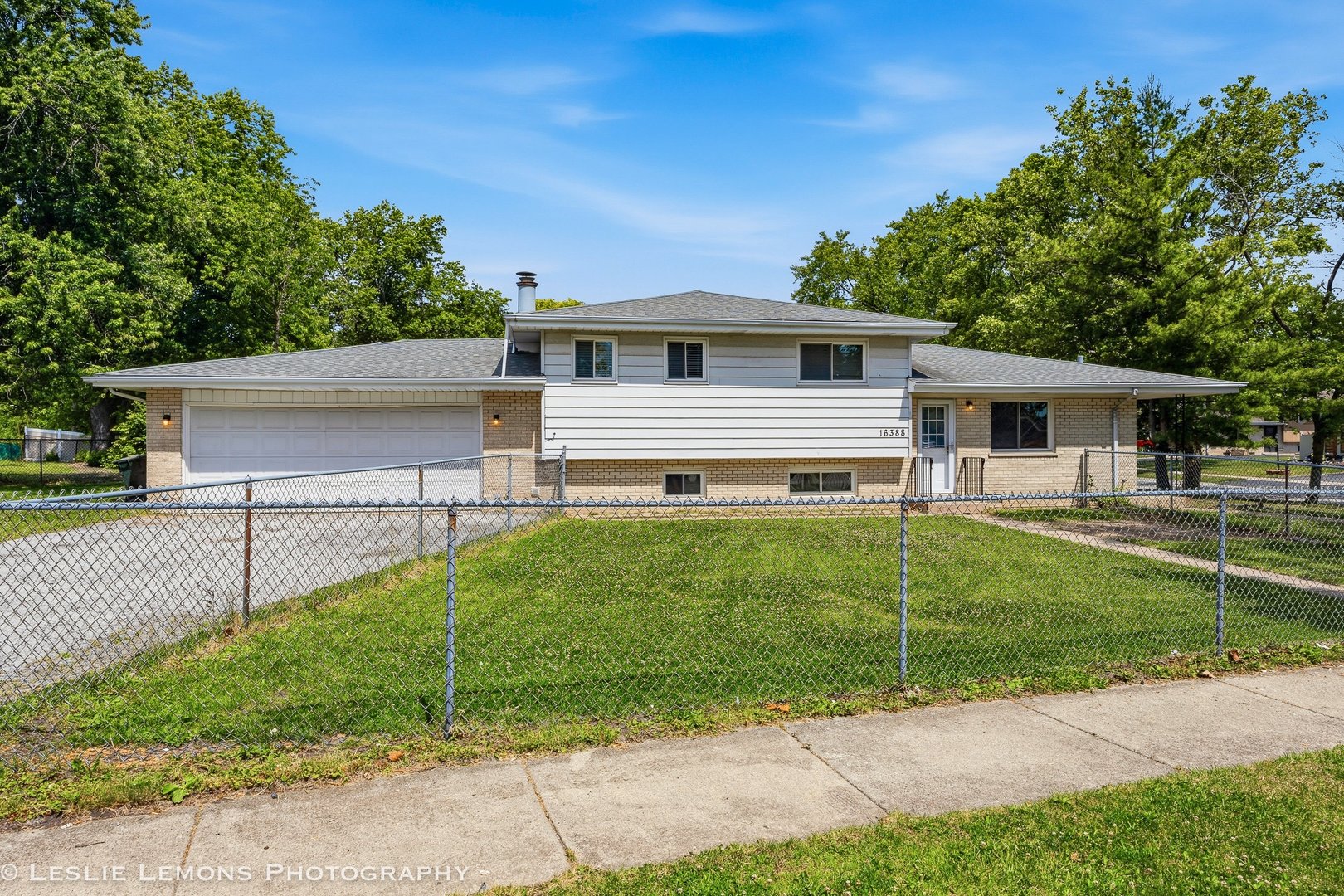 Homes for sale in Oak Forest, IL | 16388 Terry Ln, Oak Forest, IL 60452 | MLS# 12665321