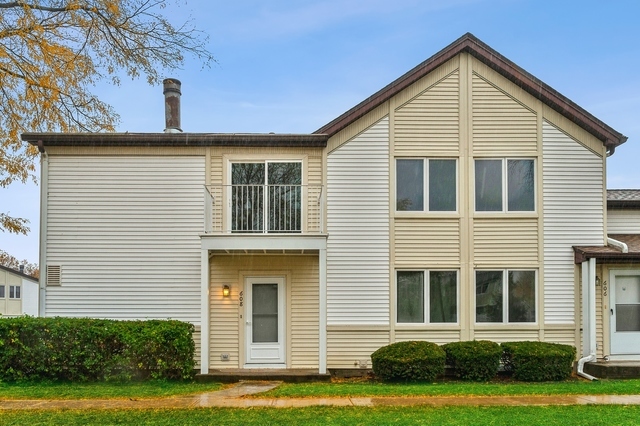 Homes for sale in Deerfield, IL | 608 Inverrary Ln #608, Deerfield, IL 60015 | MLS# 12665363