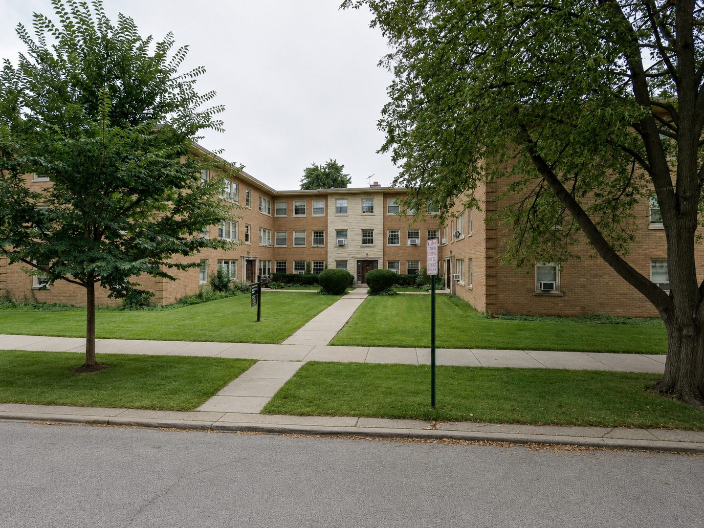 1st image of 4825 Hull St #3E, Skokie, IL 60077 | MLS# 12665379