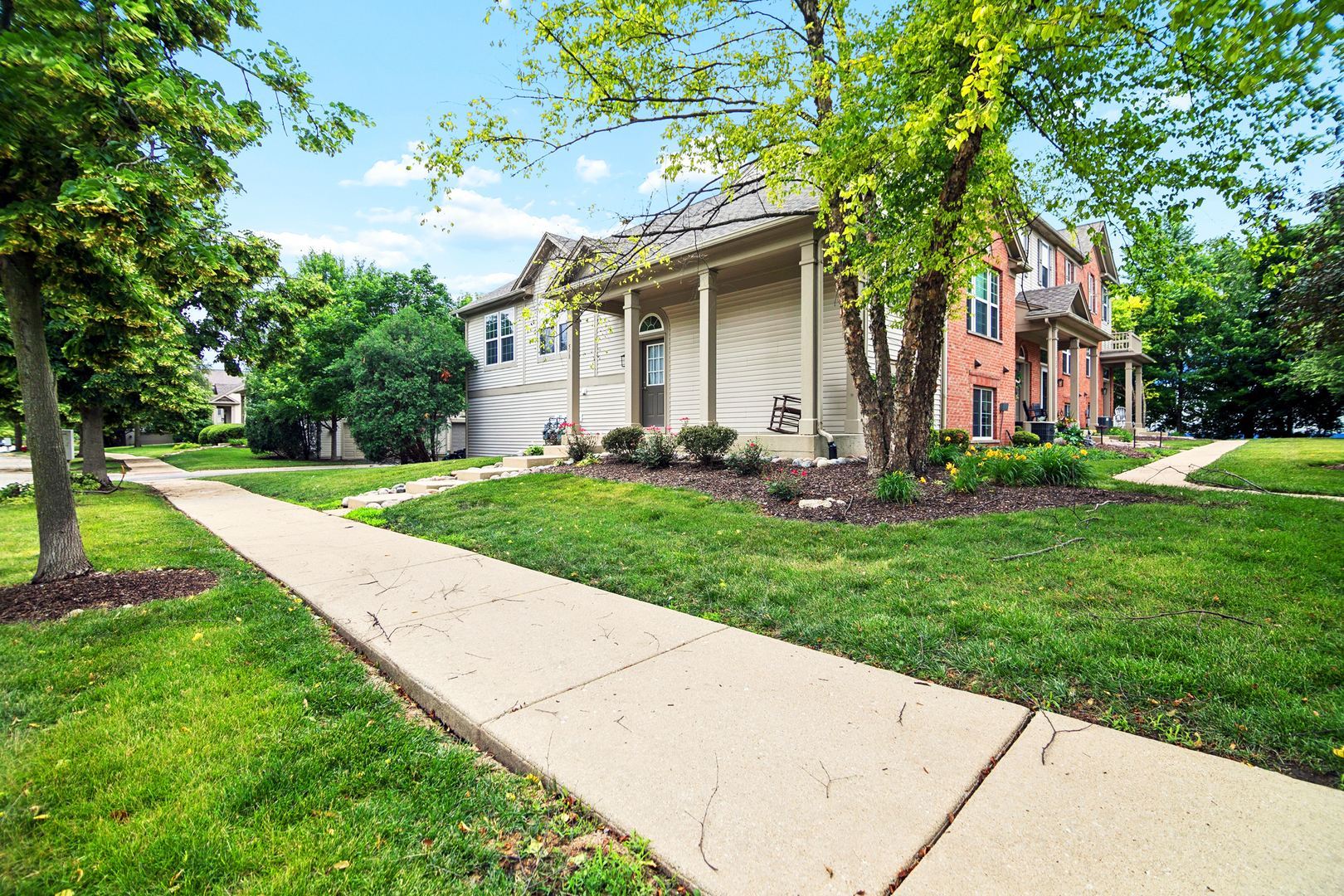 Homes for sale in Aurora, IL | 518 Conservatory Ln, Aurora, IL 60502 | MLS# 12665381