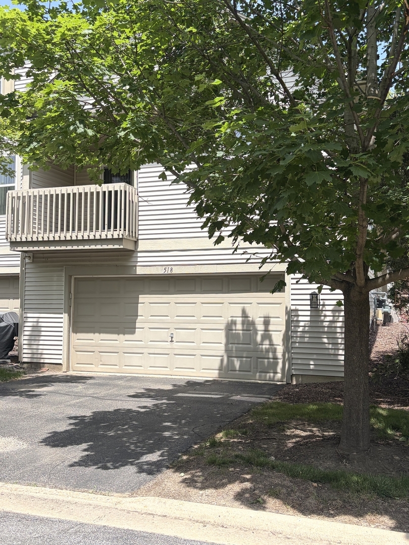 Homes for sale in Aurora, IL | 518 Conservatory Ln, Aurora, IL 60502 | MLS# 12665381
