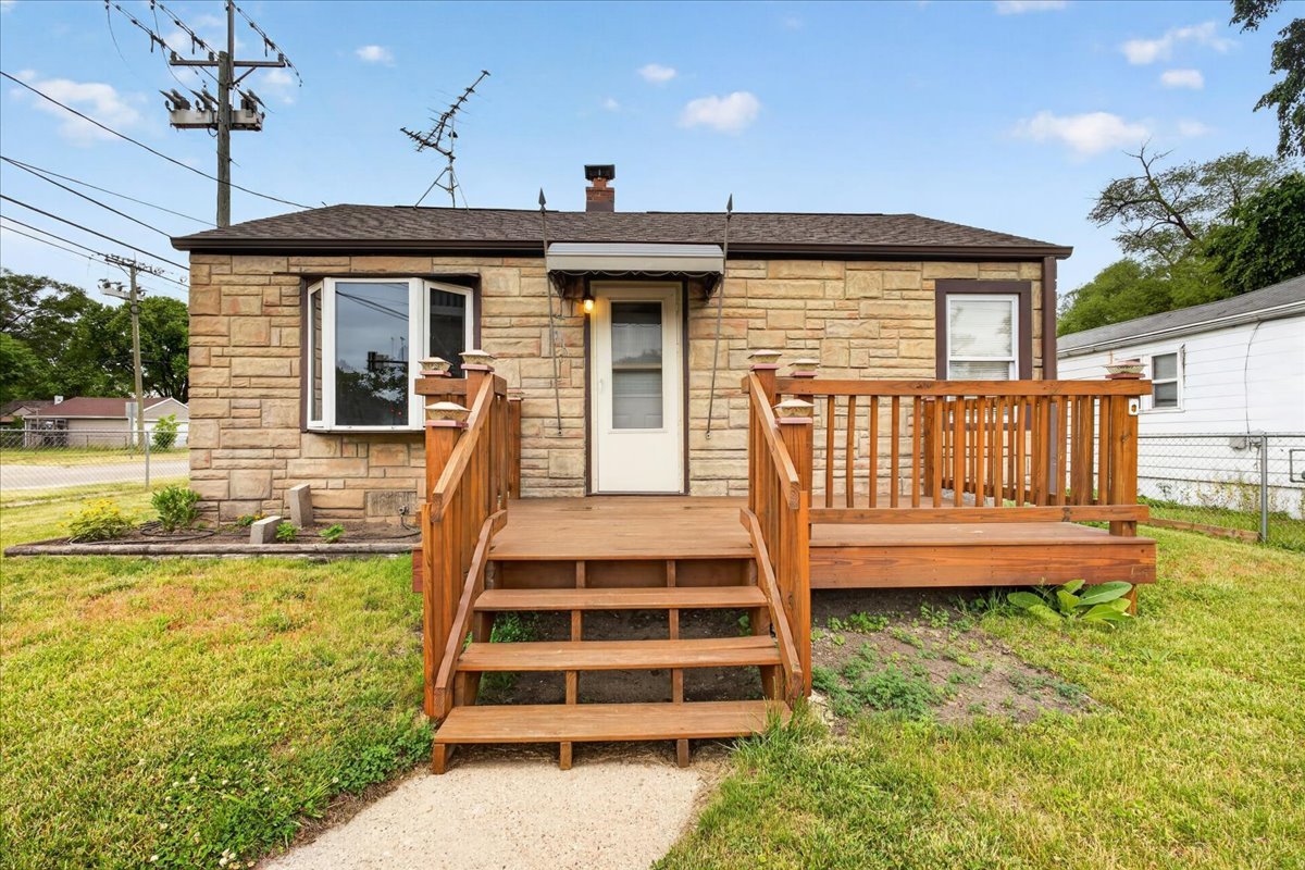 Homes for sale in Machesney Park, IL | 302 Harlem Rd, Machesney Park, IL 61115 | MLS# 12665462