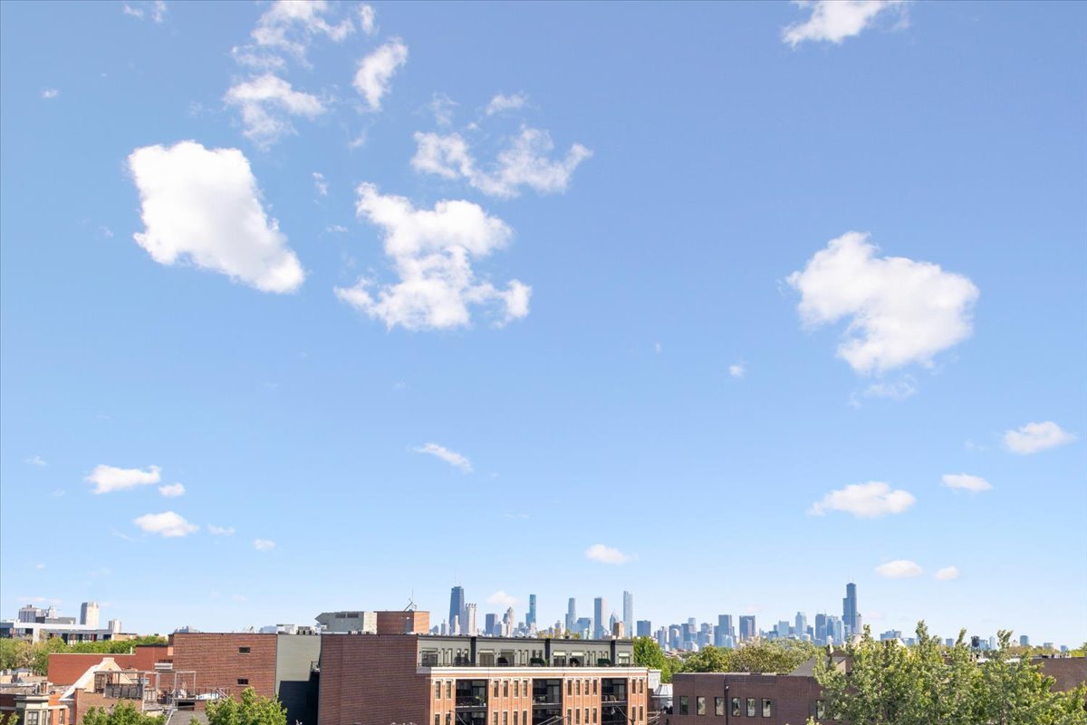 Homes for sale in Chicago, IL | 2024 W Irving Park Rd #404, Chicago, IL 60618 | MLS# 12665601