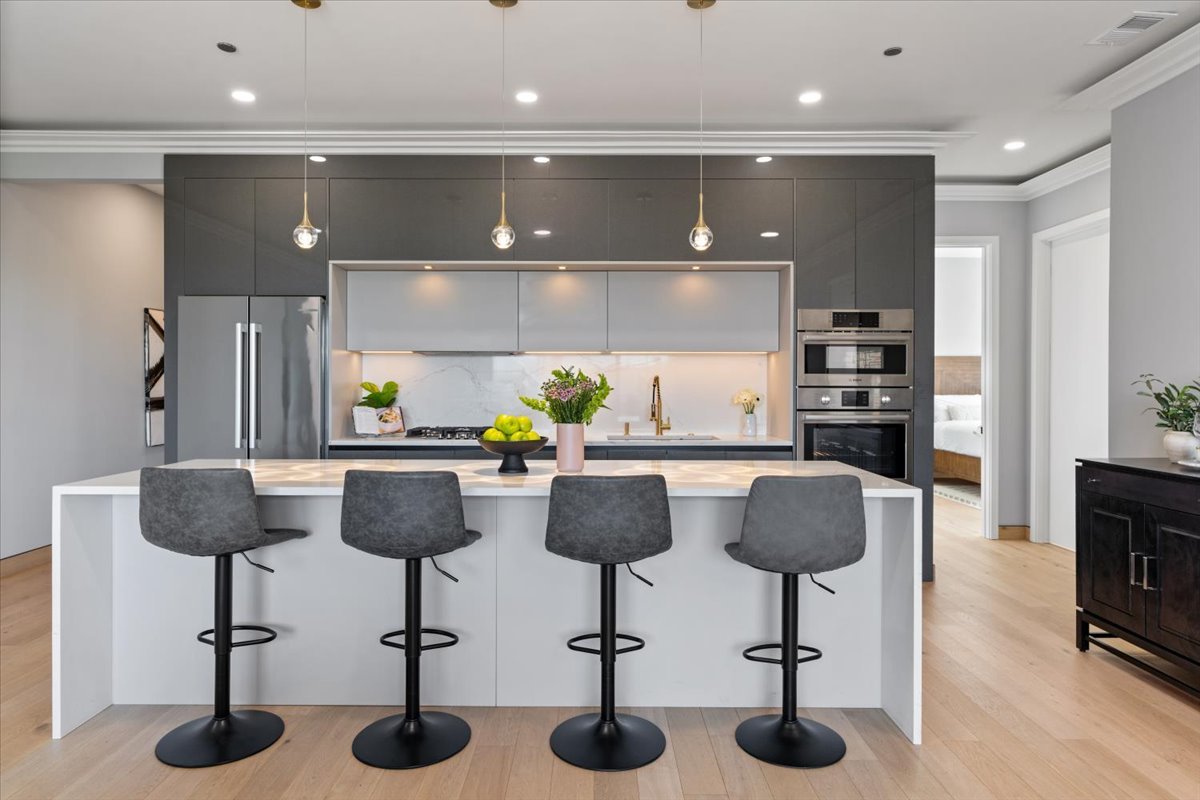 Homes for sale in Chicago, IL | 2024 W Irving Park Rd #404, Chicago, IL 60618 | MLS# 12665601
