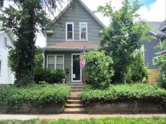 Homes for sale in Moline, IL | 3226 15th Street C, Moline, IL 61265 | MLS# 12665719