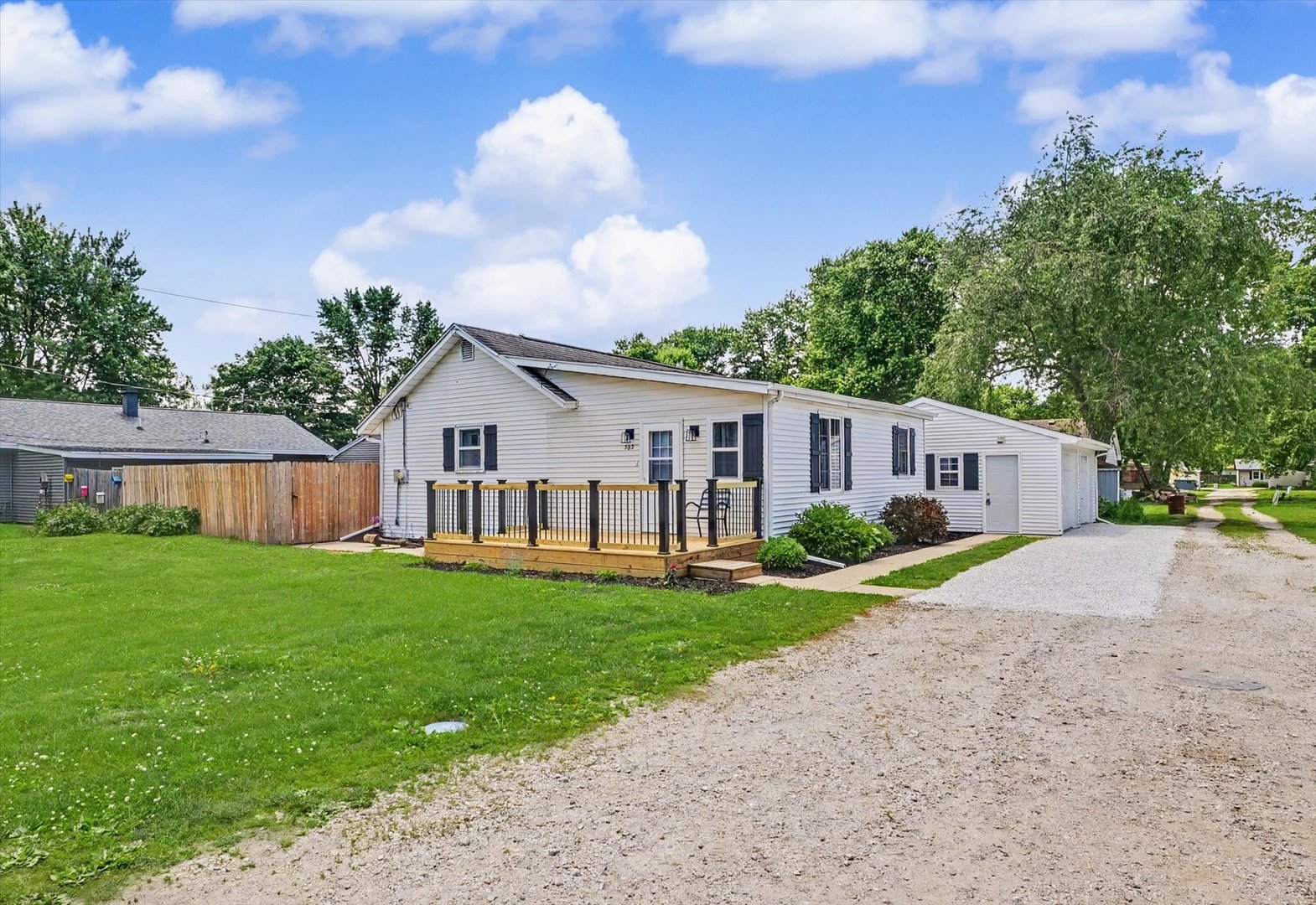 Homes for sale in Tolono, IL | 305 S 1st St, Tolono, IL 61880 | MLS# 12665779