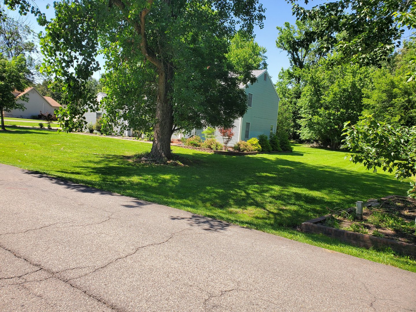 Homes for sale in Carterville, IL | 202 Arbor Dr, Carterville, IL 62918 | MLS# 12666006