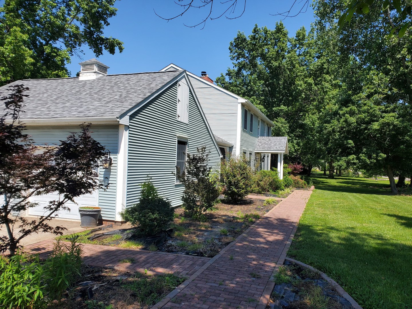 Homes for sale in Carterville, IL | 202 Arbor Dr, Carterville, IL 62918 | MLS# 12666006