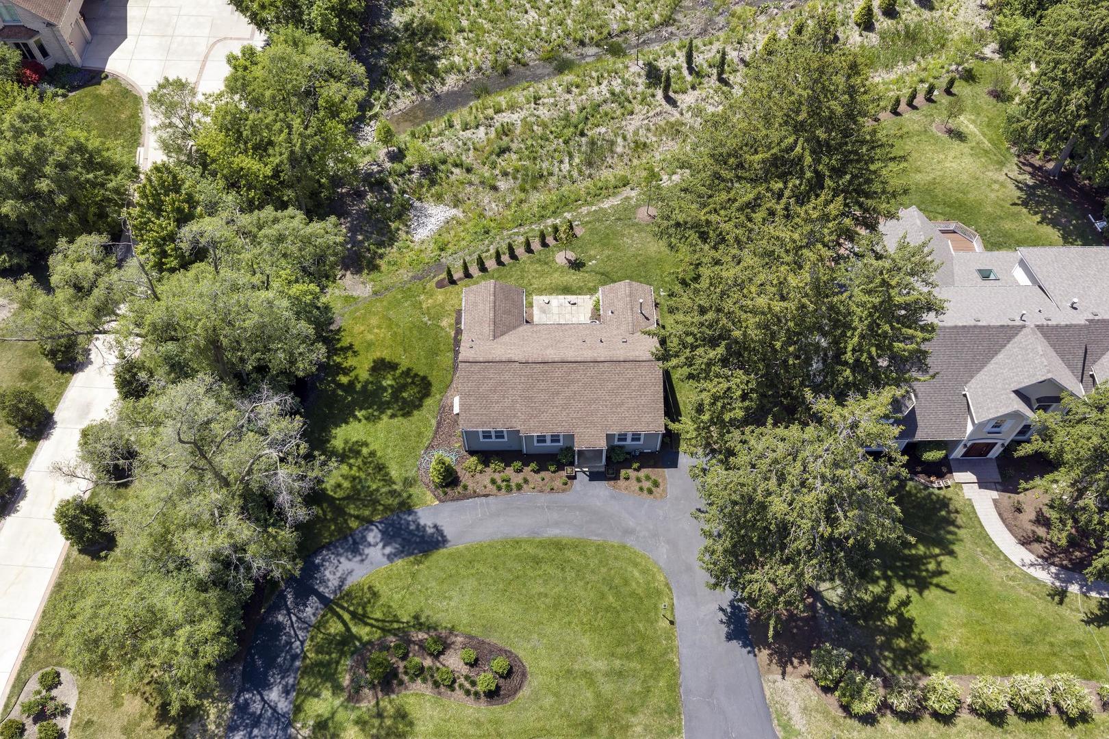 Homes for sale in Northbrook, IL | 2090 Greenview Rd, Northbrook, IL 60062 | MLS# 12666030
