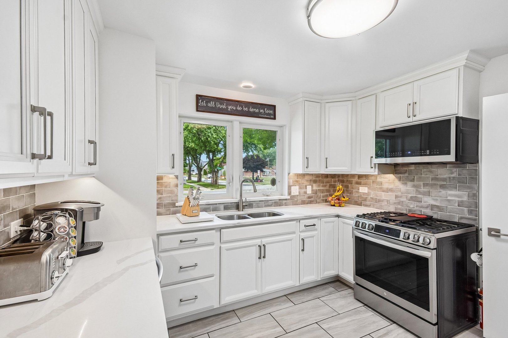 Homes for sale in Brookfield, IL | 9329 Lincoln Ave, Brookfield, IL 60513 | MLS# 12666066