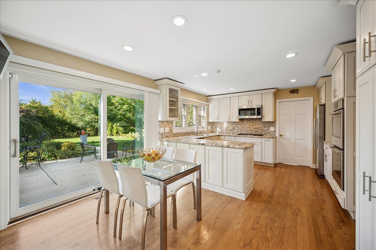 Homes for sale in Highland Park, IL | 2130 Magnolia Ln, Highland Park, IL 60035 | MLS# 12666094