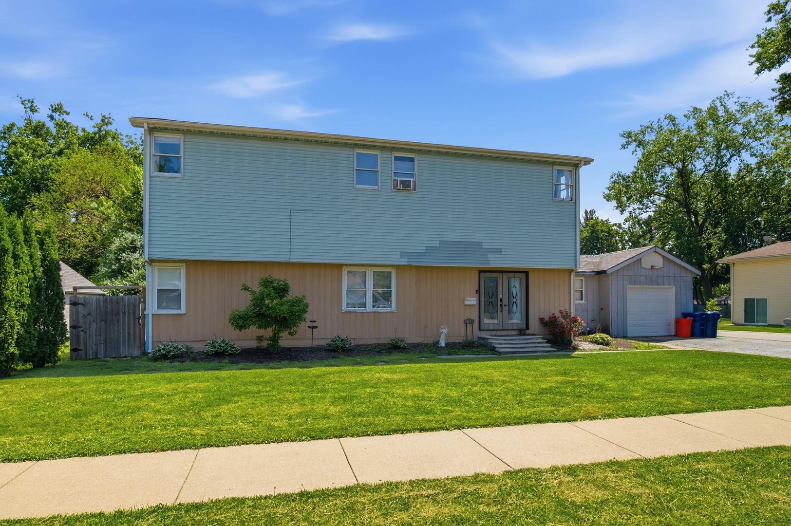 Homes for sale in Worth, IL | 11325 S Oak Park Ave, Worth, IL 60482 | MLS# 12666123