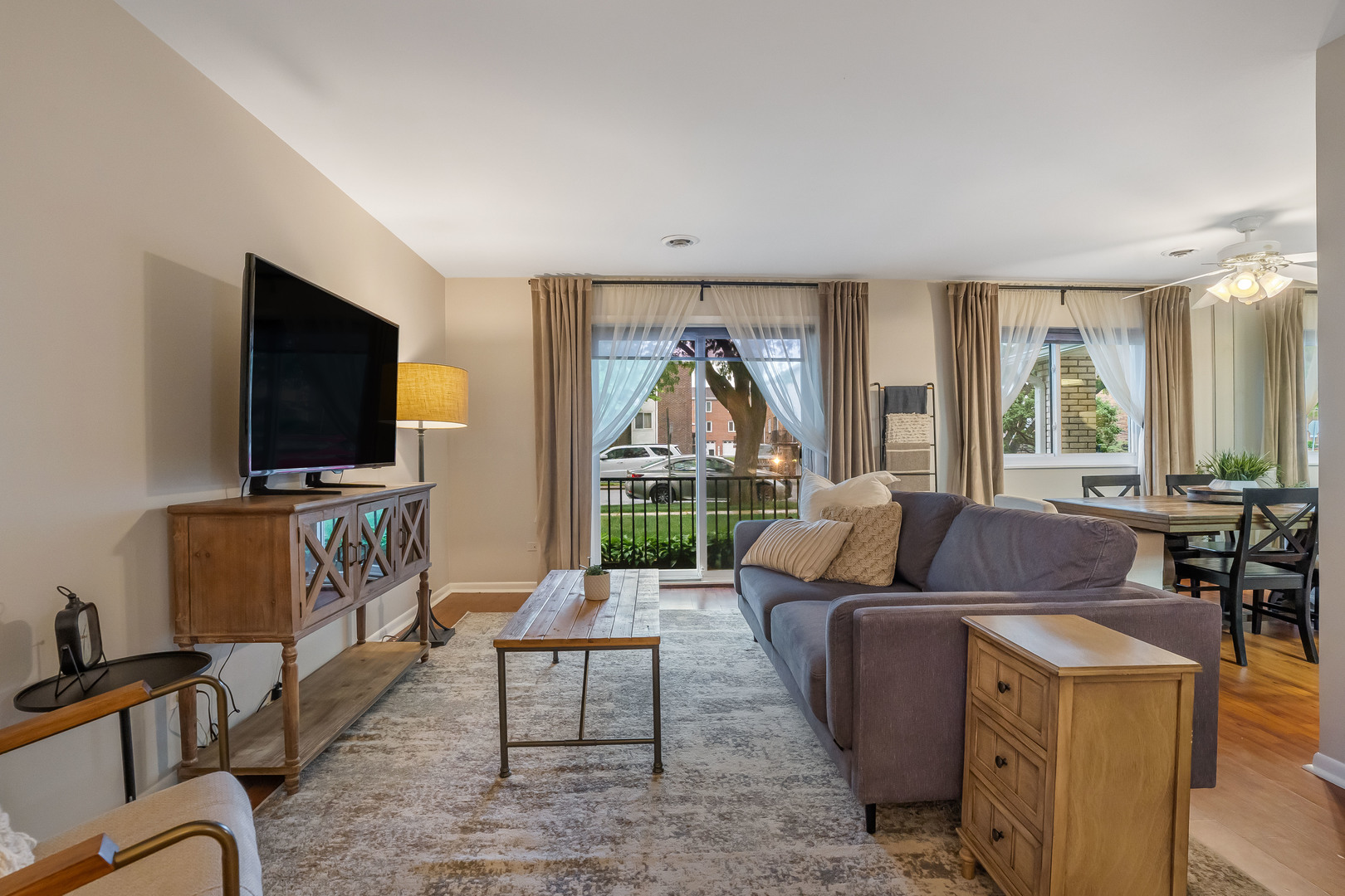 Homes for sale in Oak Lawn, IL | 9661 S Karlov Ave #102, Oak Lawn, IL 60453 | MLS# 12666164