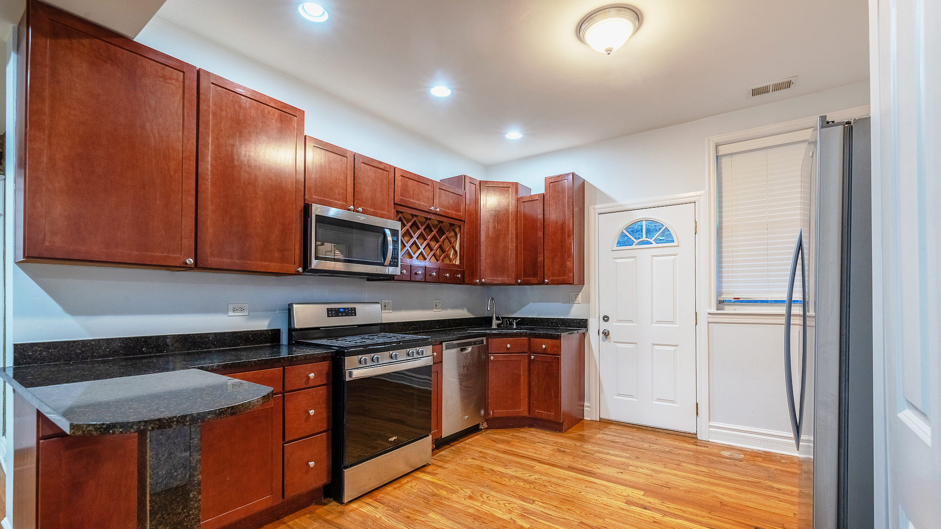 5th image of 4847 S Vincennes Ave, Chicago, IL 60615