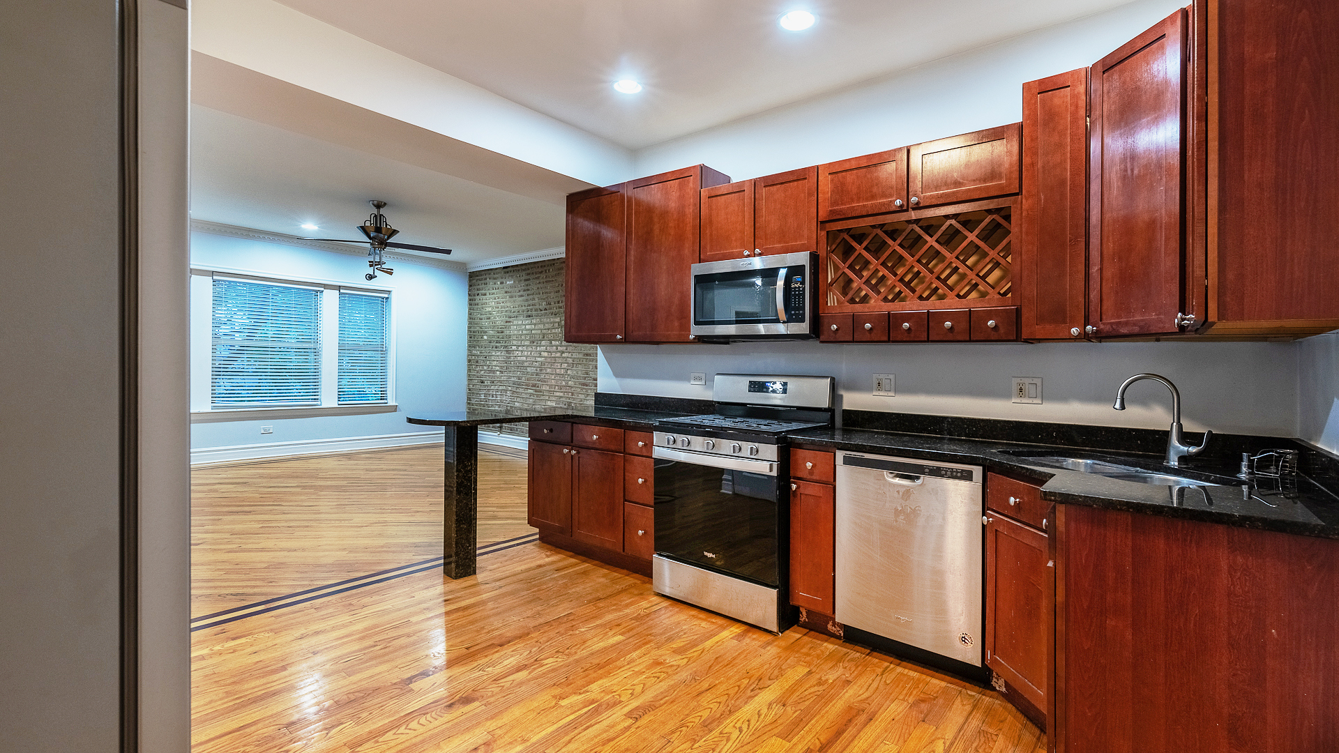 3rd image of 4847 S Vincennes Ave, Chicago, IL 60615