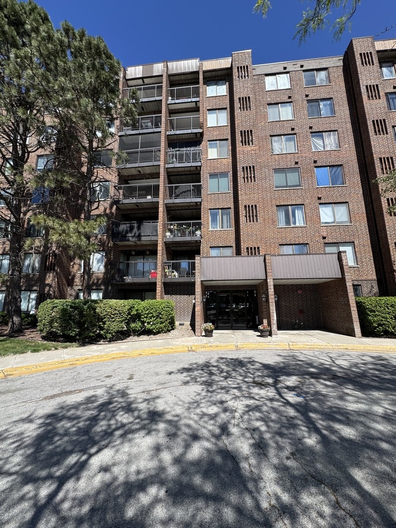 Homes for sale in Calumet City, IL | 400 Park Ave #512, Calumet City, IL 60409 | MLS# 12666215