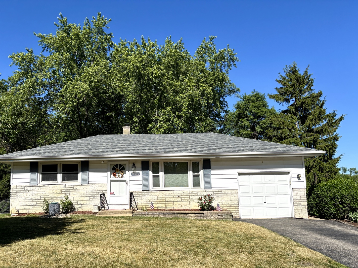 Homes for sale in Antioch, IL | 39600 Janet Ct N, Antioch, IL 60002 | MLS# 12666246
