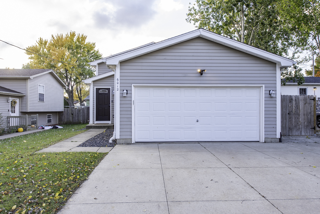 Homes for sale in Paddock Lake, WI | 6012 240Th Ave, Paddock Lake, WI 53168 | MLS# 12666288