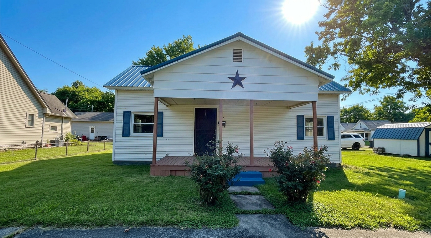 Homes for sale in Metropolis, IL | 919 Catherine St, Metropolis, IL 62960 | MLS# 12666388