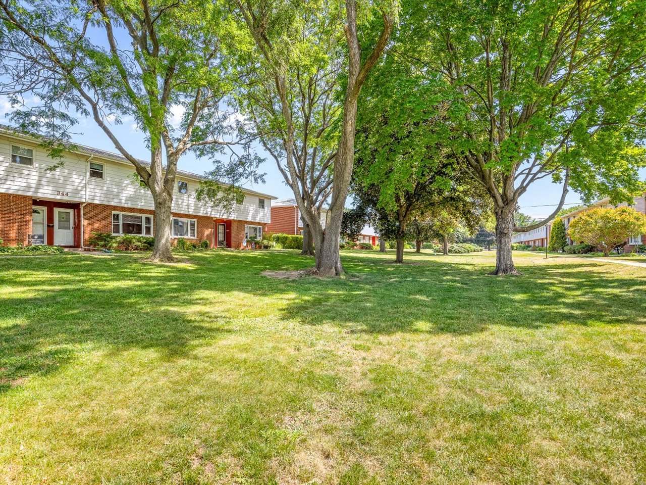 Homes for sale in Machesney Park, IL | 344 Northway Park Rd #4, Machesney Park, IL 61115 | MLS# 12666711