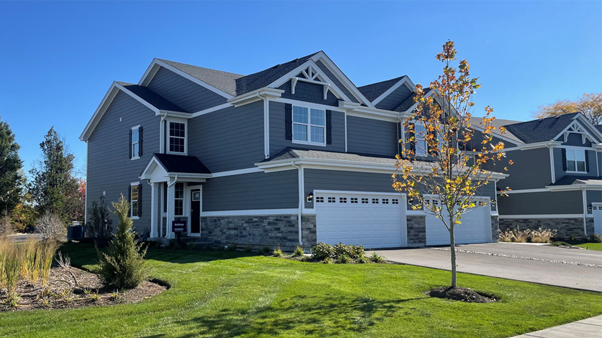 Homes for sale in St. Charles, IL | 268 Charlestowne Lakes Dr, St. Charles, IL 60174 | MLS# 12666787