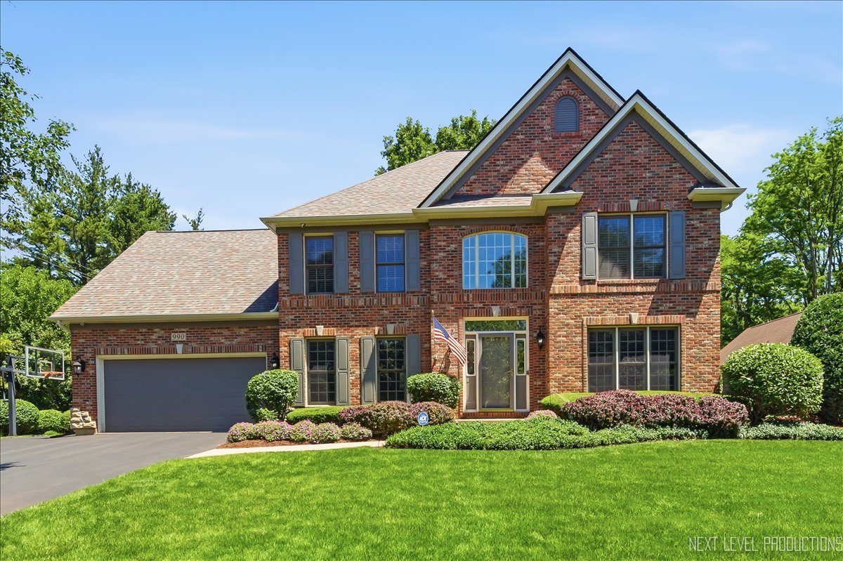 Homes for sale in Sugar Grove, IL | 990 Pinecrest Dr, Sugar Grove, IL 60554 | MLS# 12666910