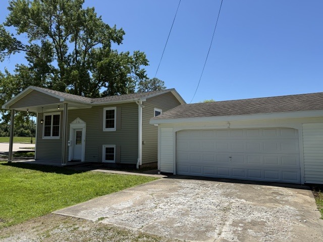 Homes for sale in Carterville, IL | 303 Prentice St, Carterville, IL 62918 | MLS# 12666931