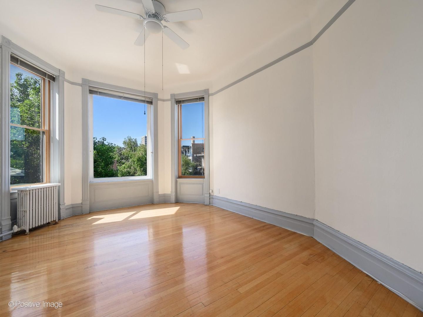 4th image of 230 W Saint Paul Ave, Chicago, IL 60614 | MLS# 12666985